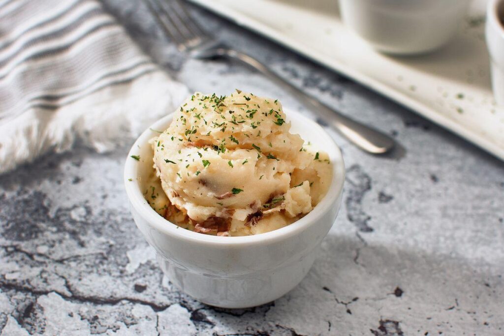 Family Garlic Mashed Potatoes