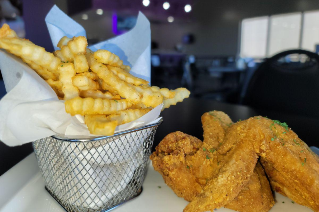 Chicken Wings (2) & Fries